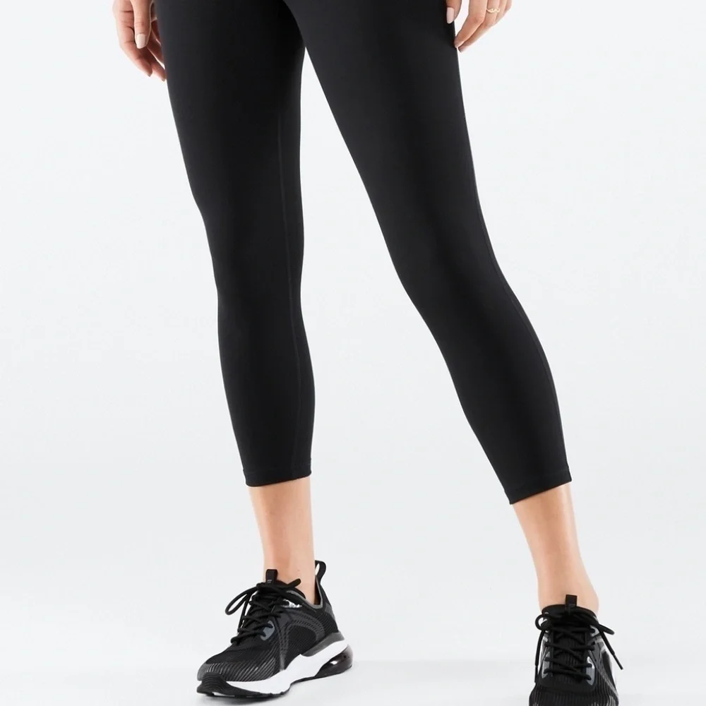 Fabletics Capri - Picture 2 of 7